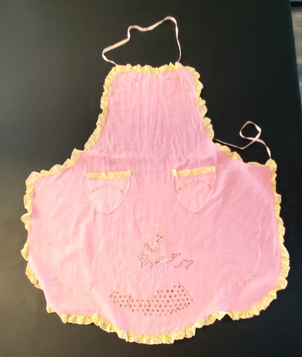 Vintage 1950s Sheer/Chiffon Apron Floral & Lace w/Pockets, Hand Embroidered